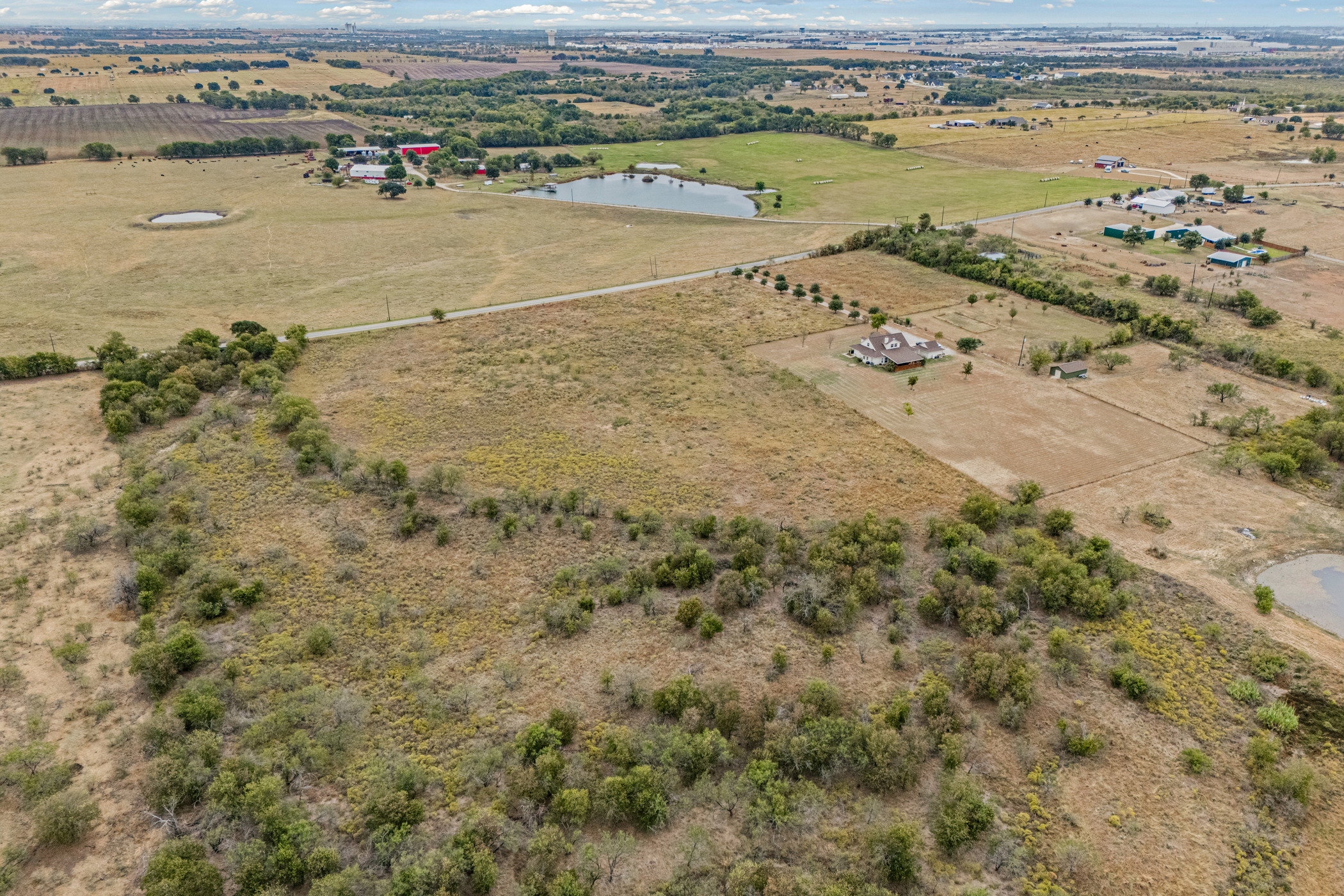 108710 Asa Road Temple, TX 76504 - Photo 9 of 18 a view of an ocean and beach