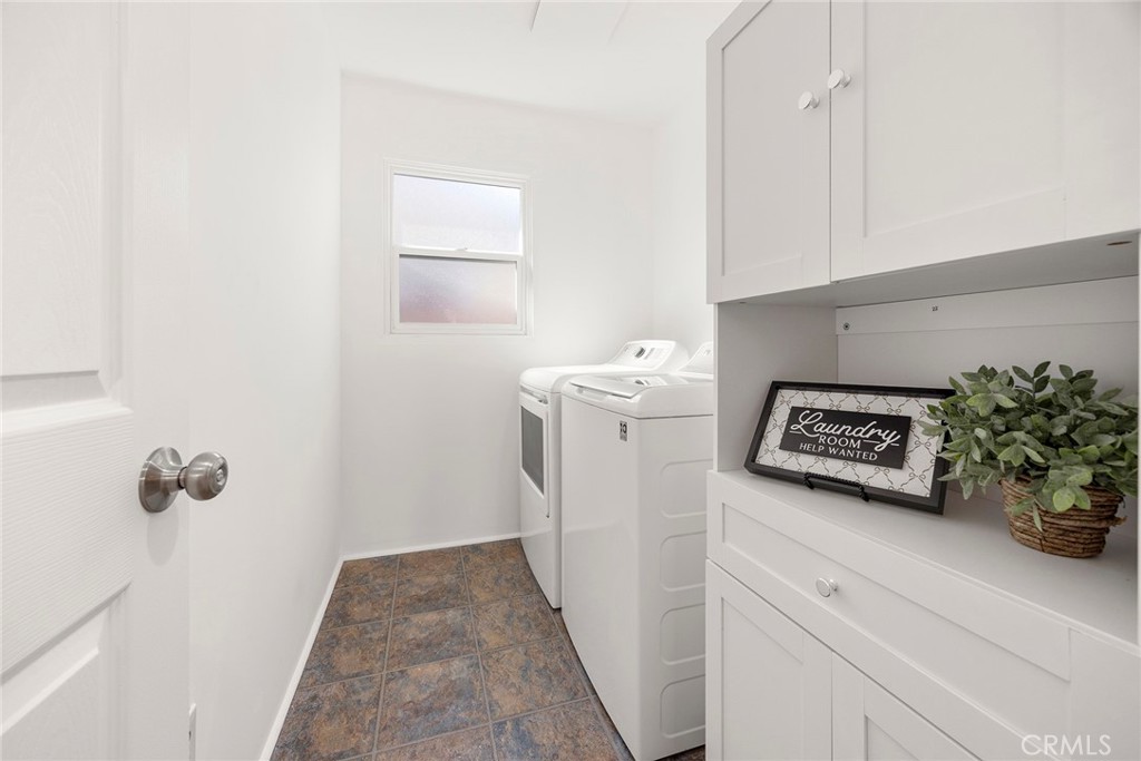 719 South Walnut Avenue Brea, CA 92821 - Photo 17 of 31 Inside Individual Laundry Room