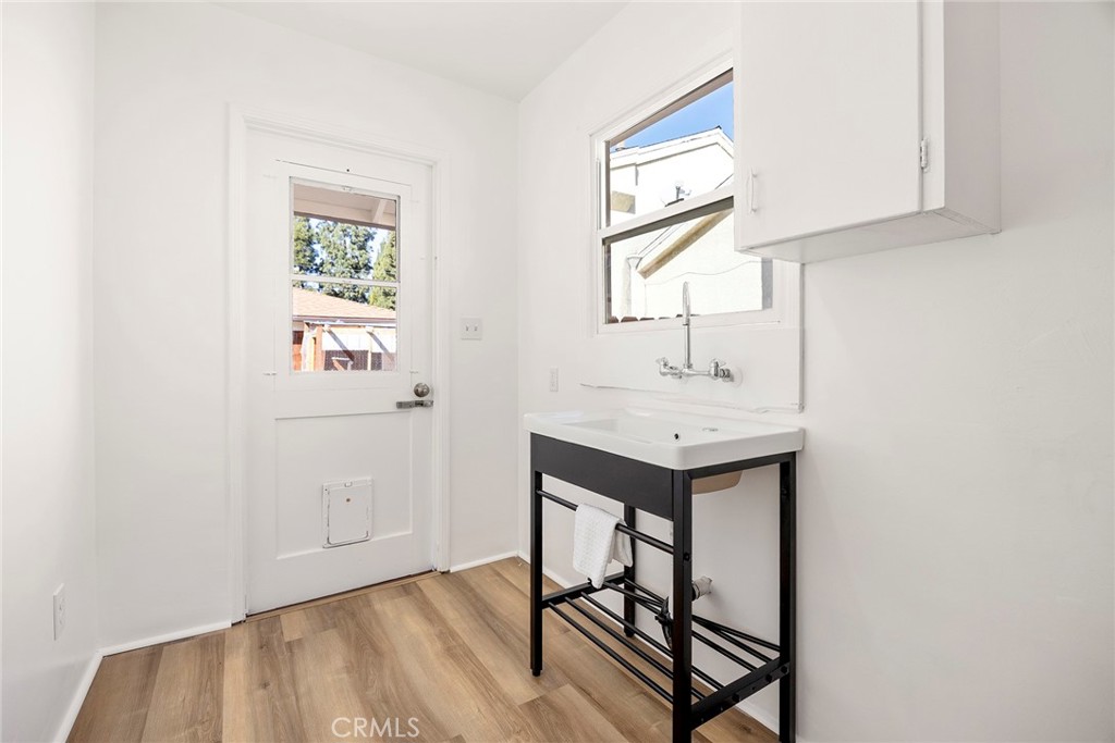 719 South Walnut Avenue Brea, CA 92821 - Photo 18 of 31 Mudroom off the Kitchen with Access to the Backyard