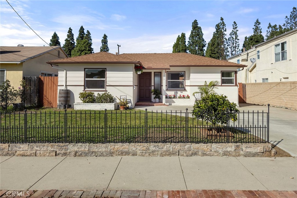 719 South Walnut Avenue Brea, CA 92821 - Photo 30 of 31 Get Ready to Call This One Yours Today!!