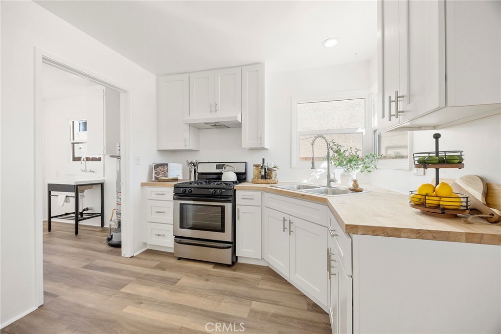 719 South Walnut Avenue Brea, CA 92821 - Photo 6 of 31 New Kitchen Cabinets and Butcher Block COuntertops