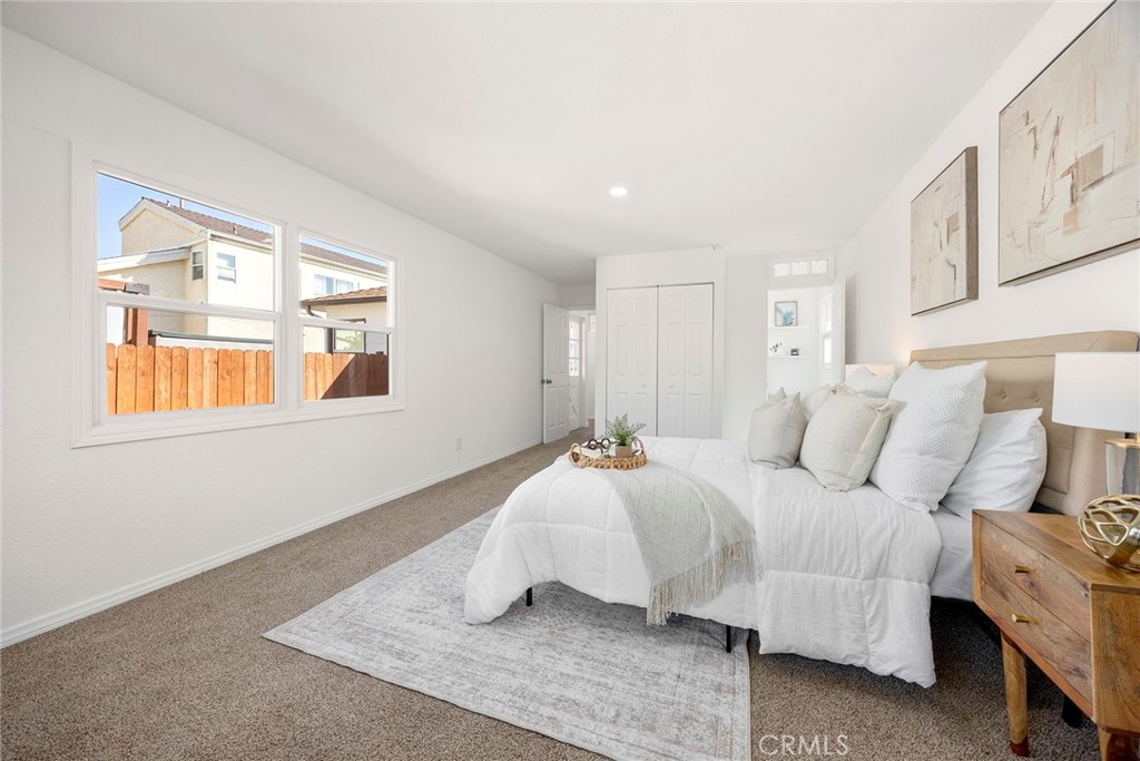 719 South Walnut Avenue Brea, CA 92821 - Photo 9 of 31 Spacious and Shows Light and Bright