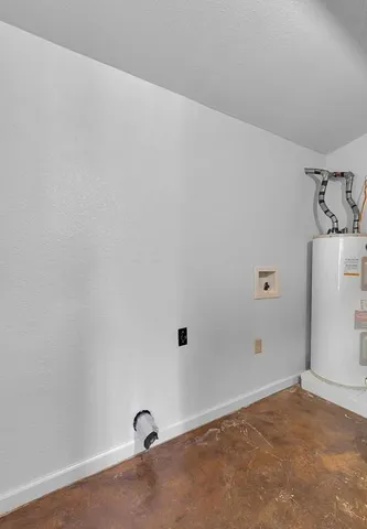 $275,000 | 302 Center Street, Lorena, TX 76655