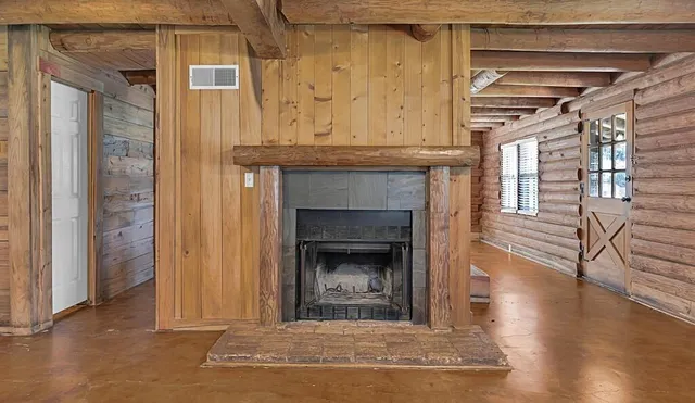 $275,000 | 302 Center Street, Lorena, TX 76655