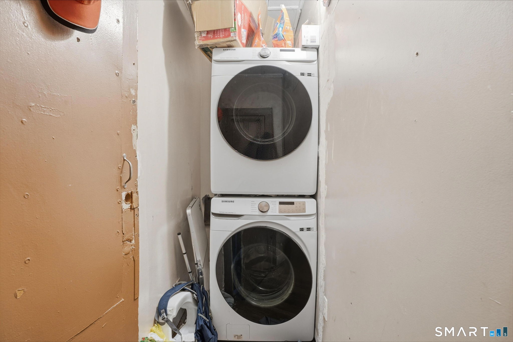 49 Birch Street Manchester, CT 06040 - Photo 26 of 30 a utility room with dryer and washer