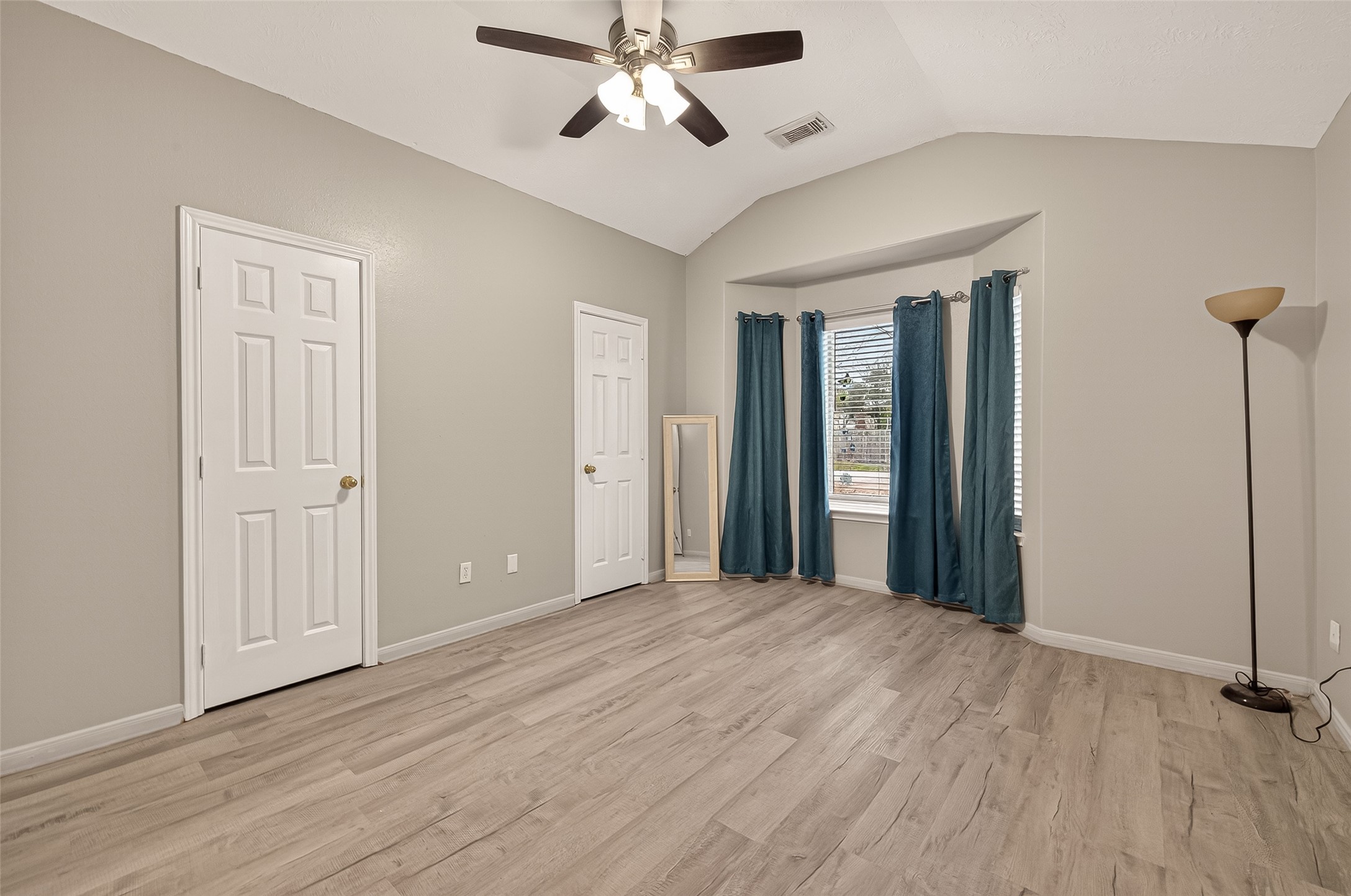 5637 Lotus Street Houston, TX 77085 - Photo 15 of 26