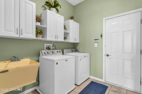 $750,000 | 63 Turnberry Drive, Monroe Township, NJ 08831