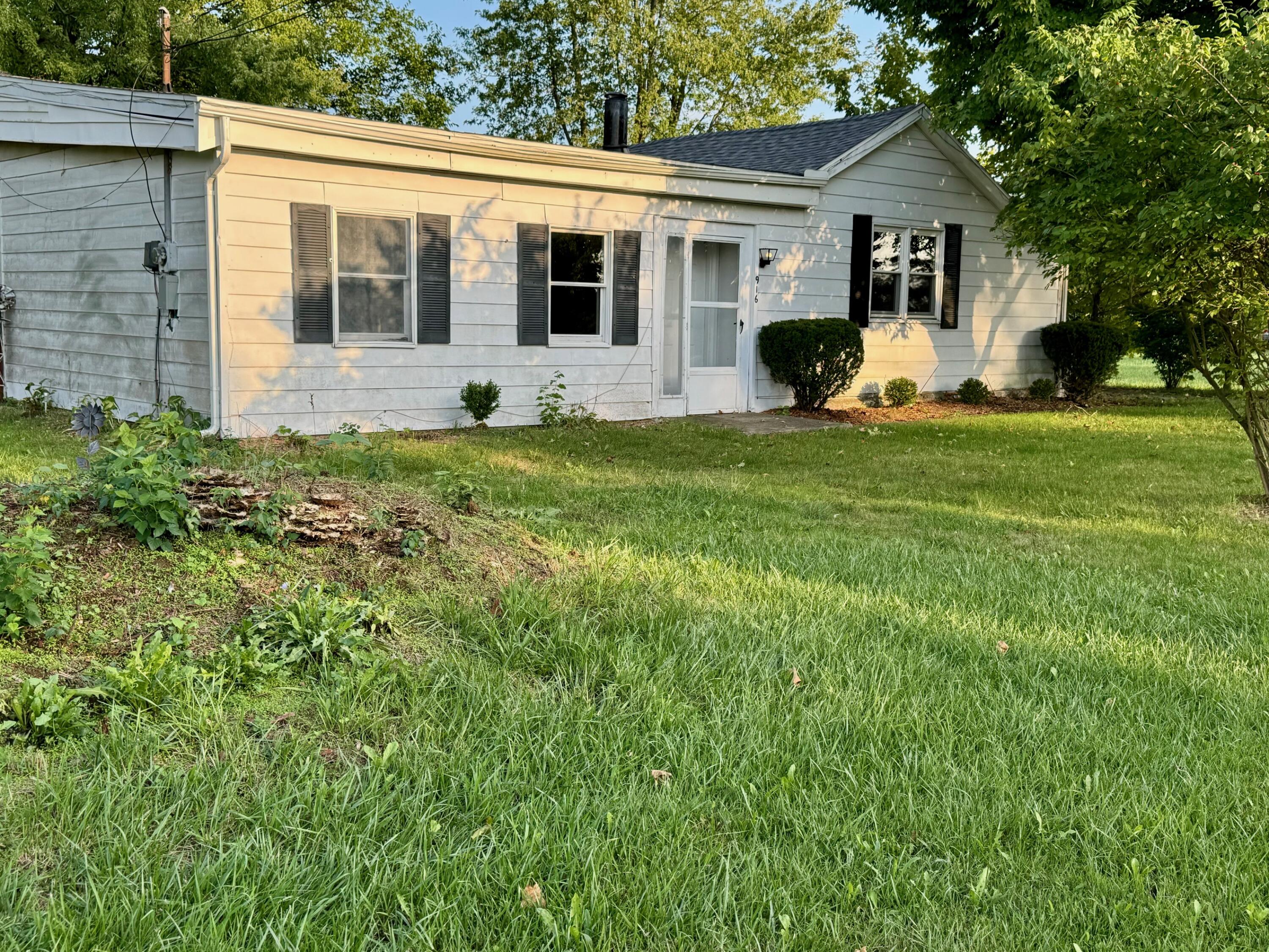 916 Victory Road Springfield, OH 45504 - Photo 1 of 14 Gallery Image 1