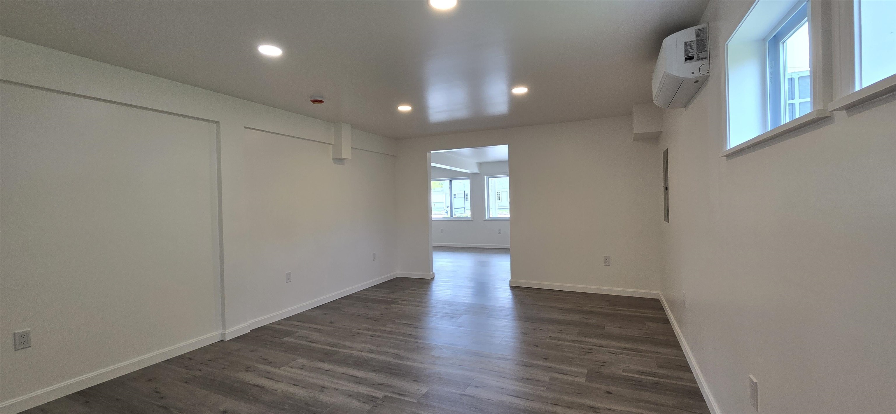 1578 B Dover Road Epsom, NH 03234 - Photo 4 of 13