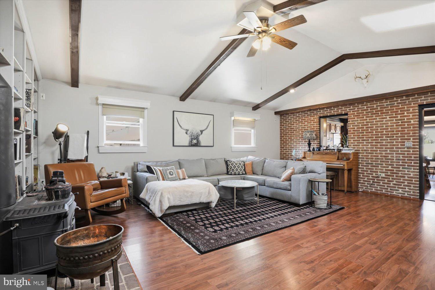 1424 East Newport Road Lititz, PA 17543 - Photo 2 of 26