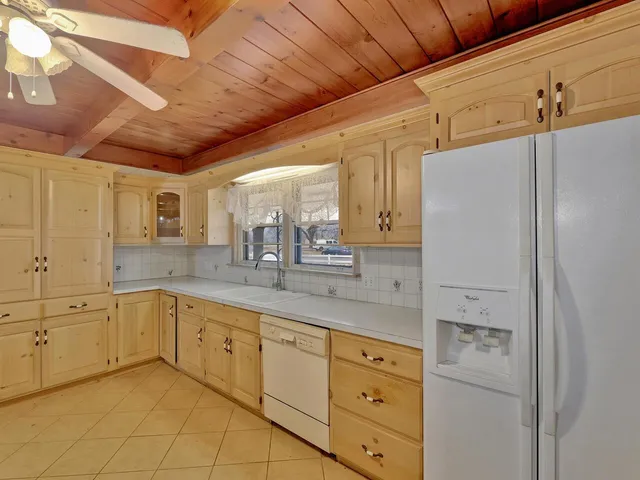 $250,000 | 2900 Syler Drive, Hutchinson, KS 67502