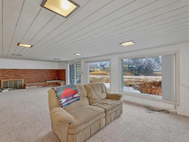 $250,000 | 2900 Syler Drive, Hutchinson, KS 67502