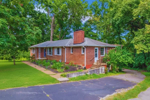 $599,999 | 1008 Downey Drive, Nashville, TN 37205