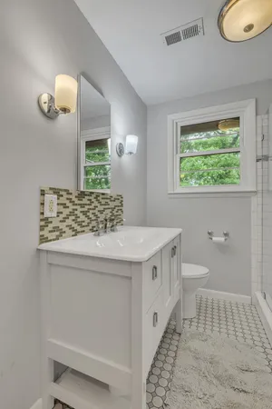 $599,999 | 1008 Downey Drive, Nashville, TN 37205