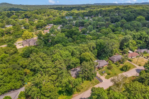 $599,999 | 1008 Downey Drive, Nashville, TN 37205