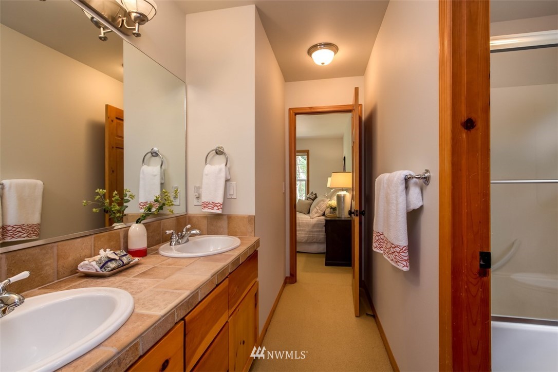 6443 Haley Loop Road Northeast Bainbridge Island, WA 98110 - Photo 22 of 25