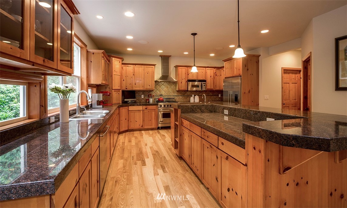 6443 Haley Loop Road Northeast Bainbridge Island, WA 98110 - Photo 8 of 25