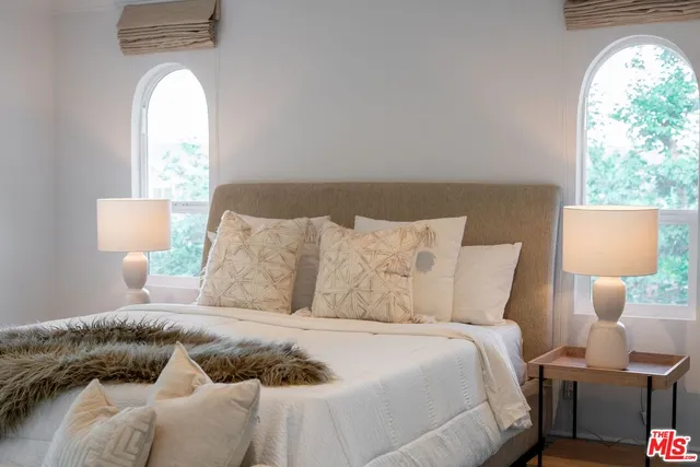 $1,750,000 | 3831 St Johnswood Drive, Woodland Hills, CA 91364