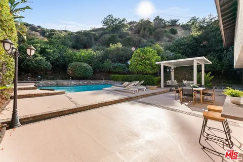 $1,750,000 | 3831 St Johnswood Drive, Woodland Hills, CA 91364