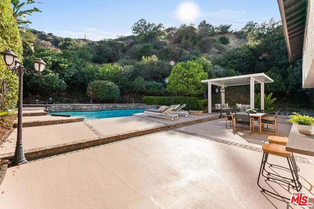 $1,750,000 | 3831 St Johnswood Drive, Woodland Hills, CA 91364