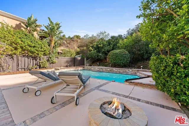 $1,750,000 | 3831 St Johnswood Drive, Woodland Hills, CA 91364