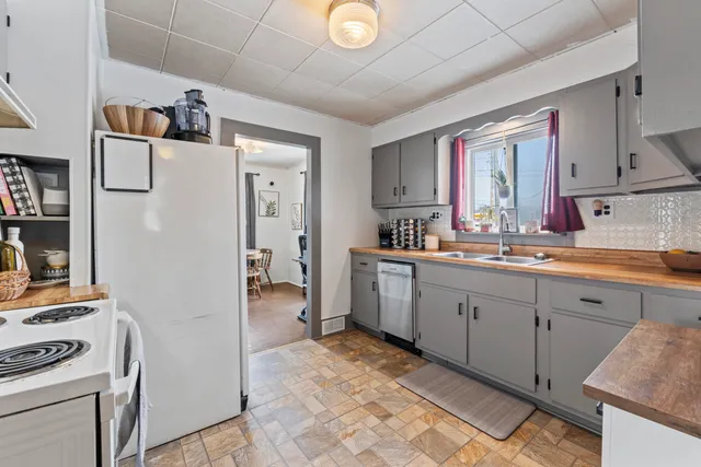 $315,000 | 202 River Road, Orrington, ME 04474