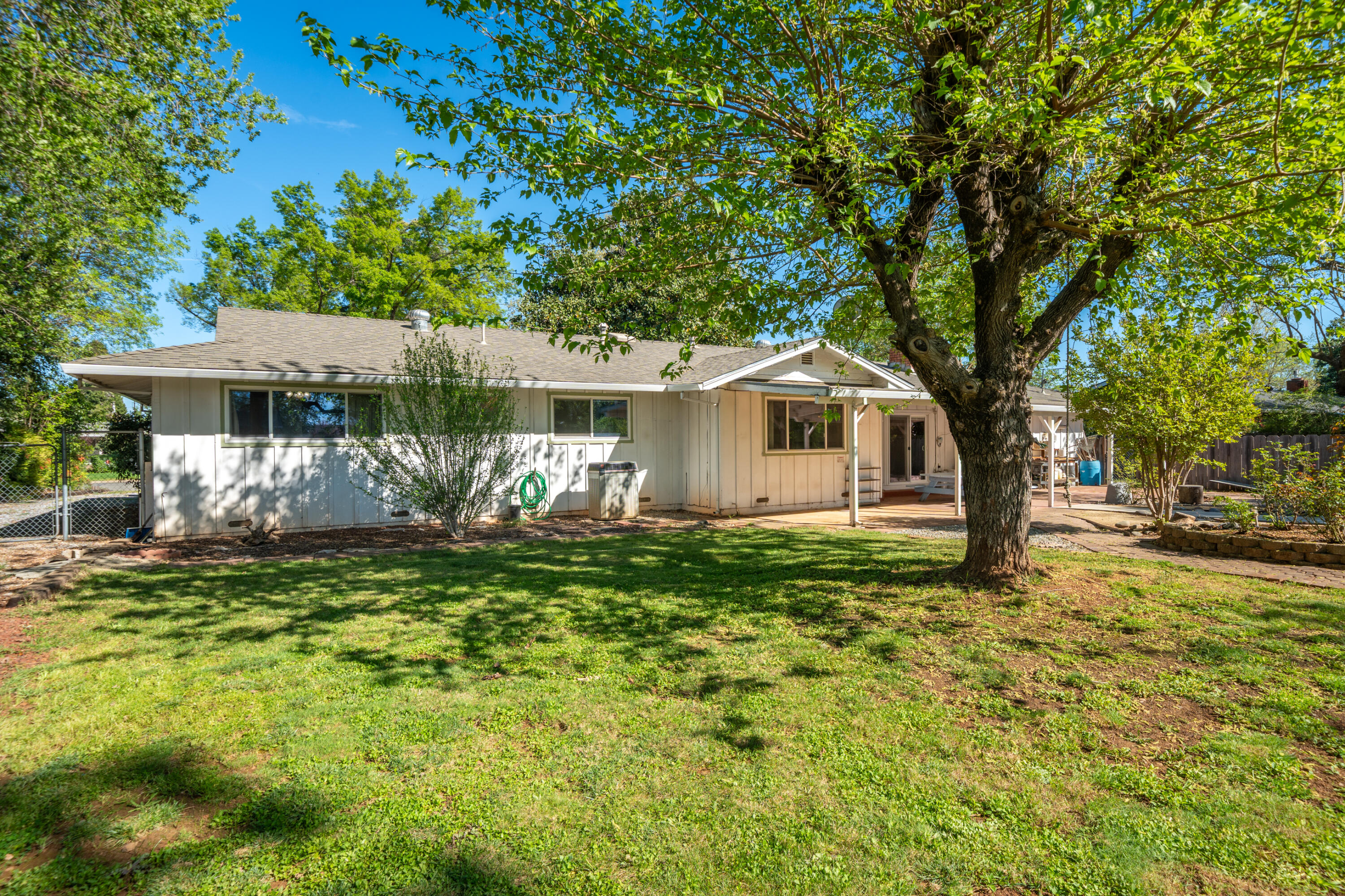 6908 Riata Drive Redding, CA 96002 - Photo 53 of 58 6908 Riata Dr-68