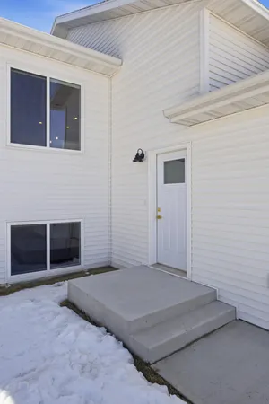 $329,900 | 6638 68th Street South, Horace, ND 58047
