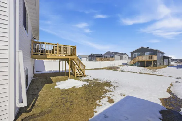 $329,900 | 6638 68th Street South, Horace, ND 58047