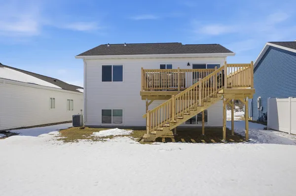 $329,900 | 6638 68th Street South, Horace, ND 58047