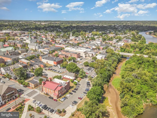 $1,695,000 | 913 Caroline Street, Fredericksburg, VA 22401