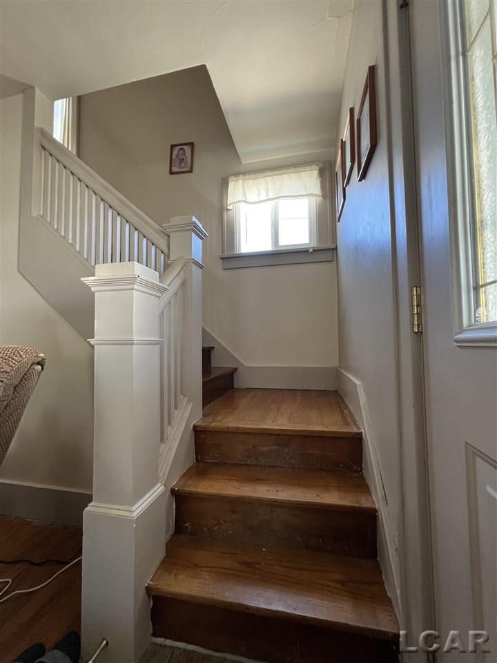 1032 Chestnut Street Adrian, MI 49221 - Photo 11 of 18 50070349-10.JPG