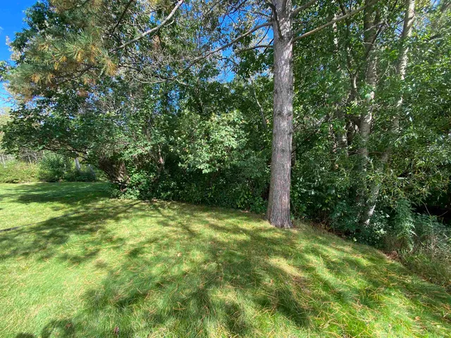 $1,776 | 6223 Petre Street, Duluth, MN 55807