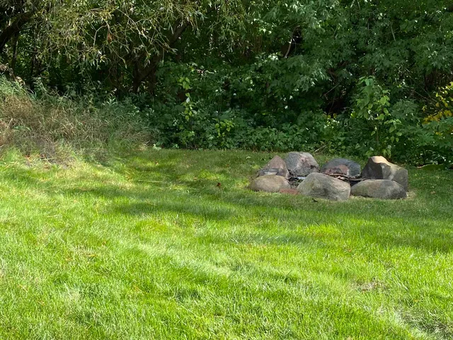 $1,776 | 6223 Petre Street, Duluth, MN 55807