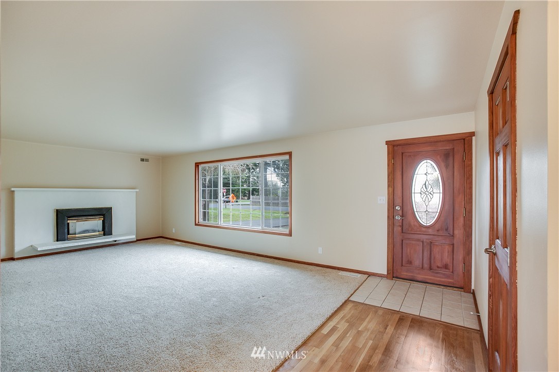 11448 Southeast 186th Street Renton, WA 98055 - Photo 5 of 20 Gallery Image 5
