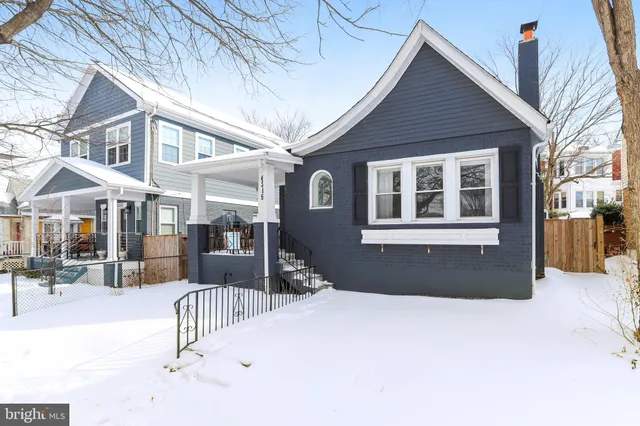 $4,100 | 6219 Piney Branch Road Northwest, Washington, DC 20011