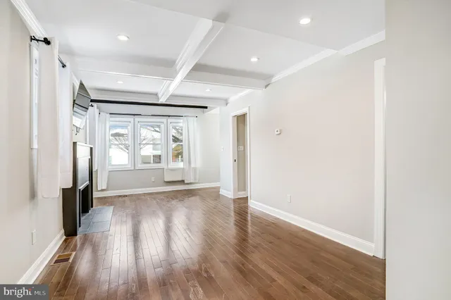 $4,100 | 6219 Piney Branch Road Northwest, Washington, DC 20011