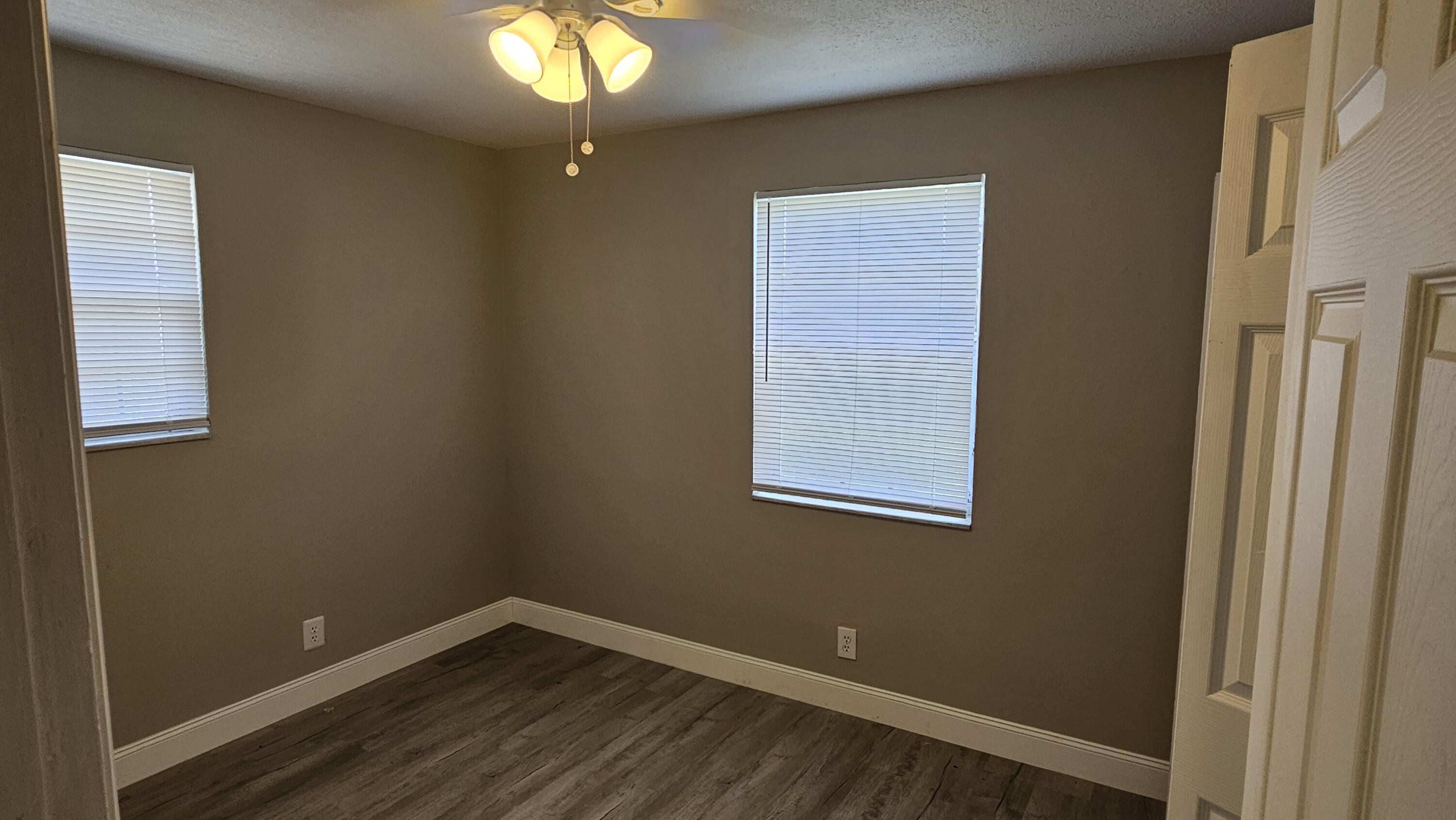 1501 West 17th Street Riviera Beach, FL 33404 - Photo 11 of 17 Bed 1