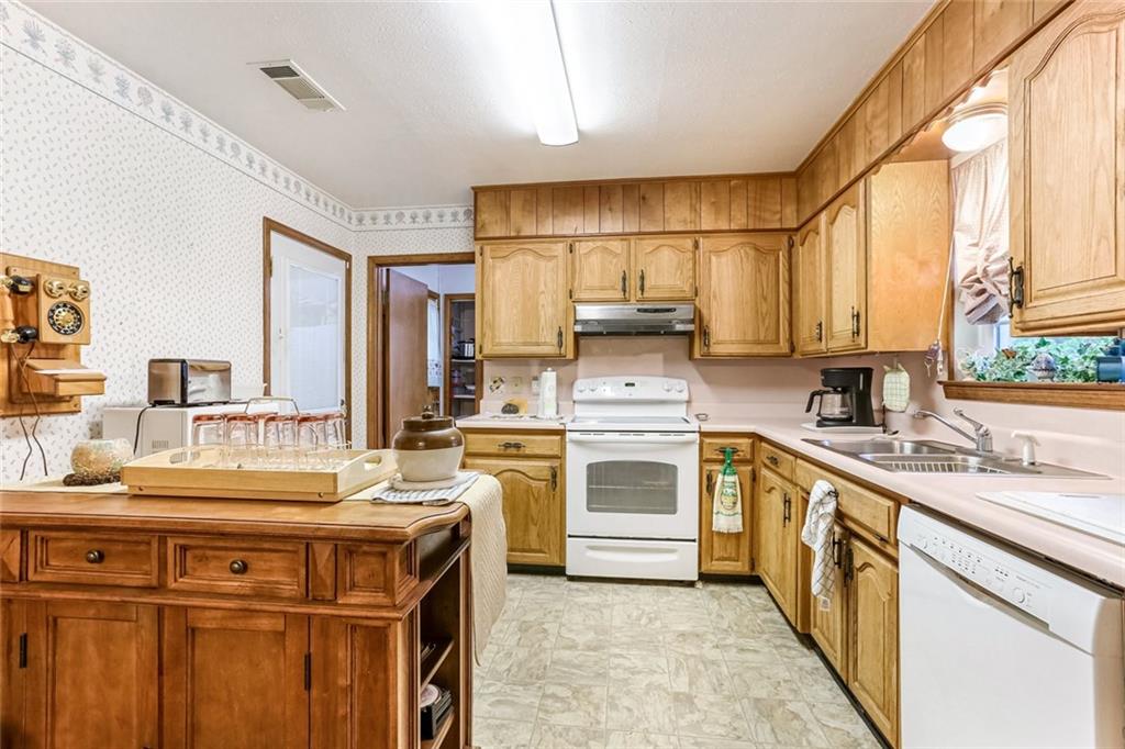 112 Chantilly Lane Slidell, LA 70458 - Photo 5 of 12
