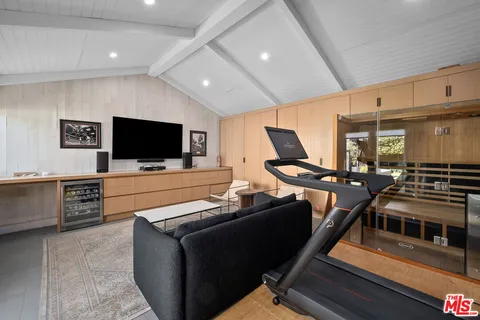 $2,595,000 | 1009 Vernon Avenue, Venice, CA 90291