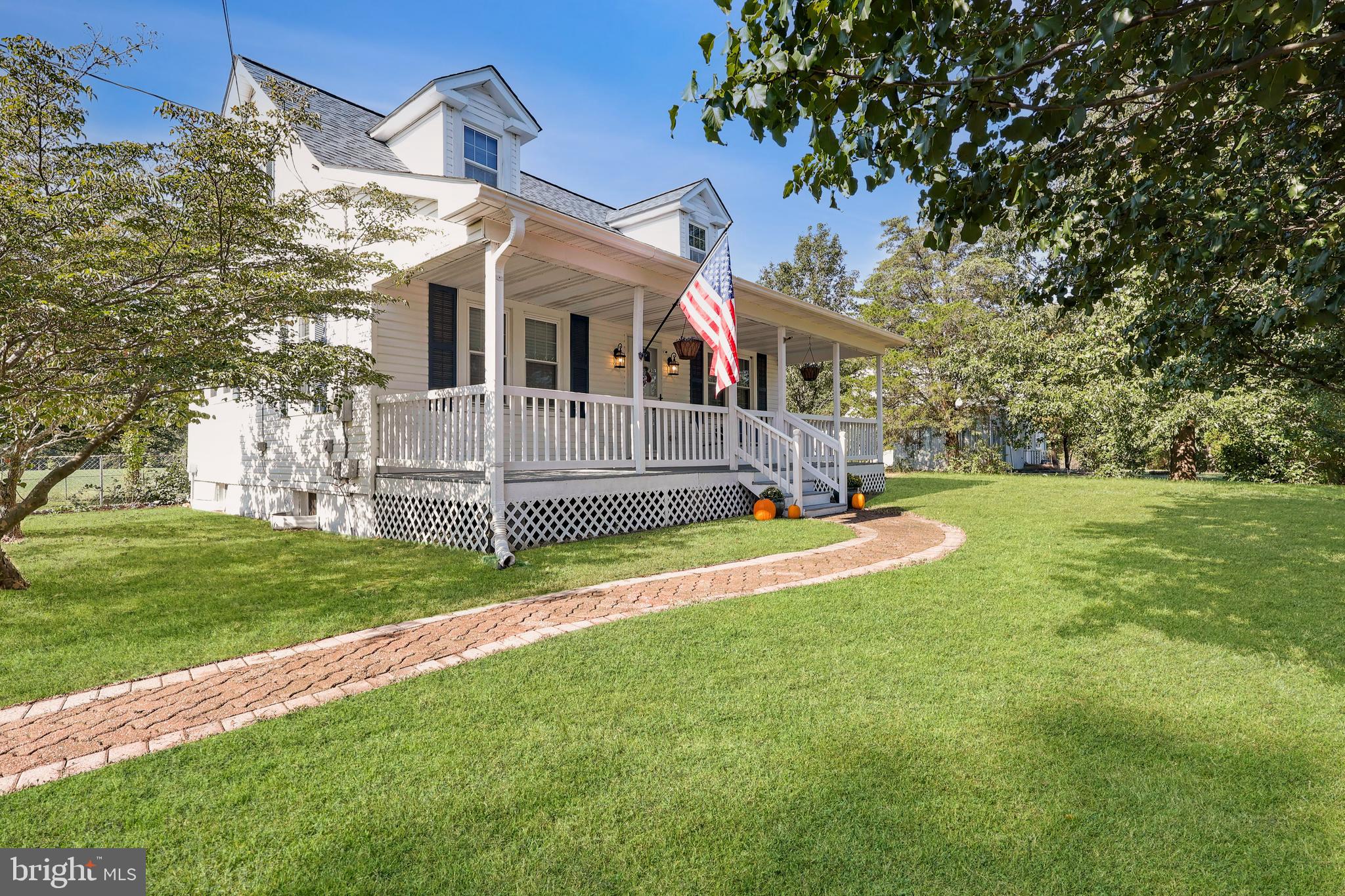 18145 Point Lookout Road Park Hall, MD 20667 - Photo 4 of 47 Gallery Image 4