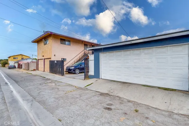 a view of a house with a snow