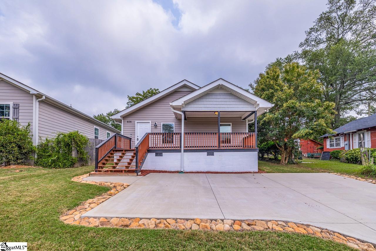 505 Pelham Street Greer, SC 29651 - Photo 2 of 36