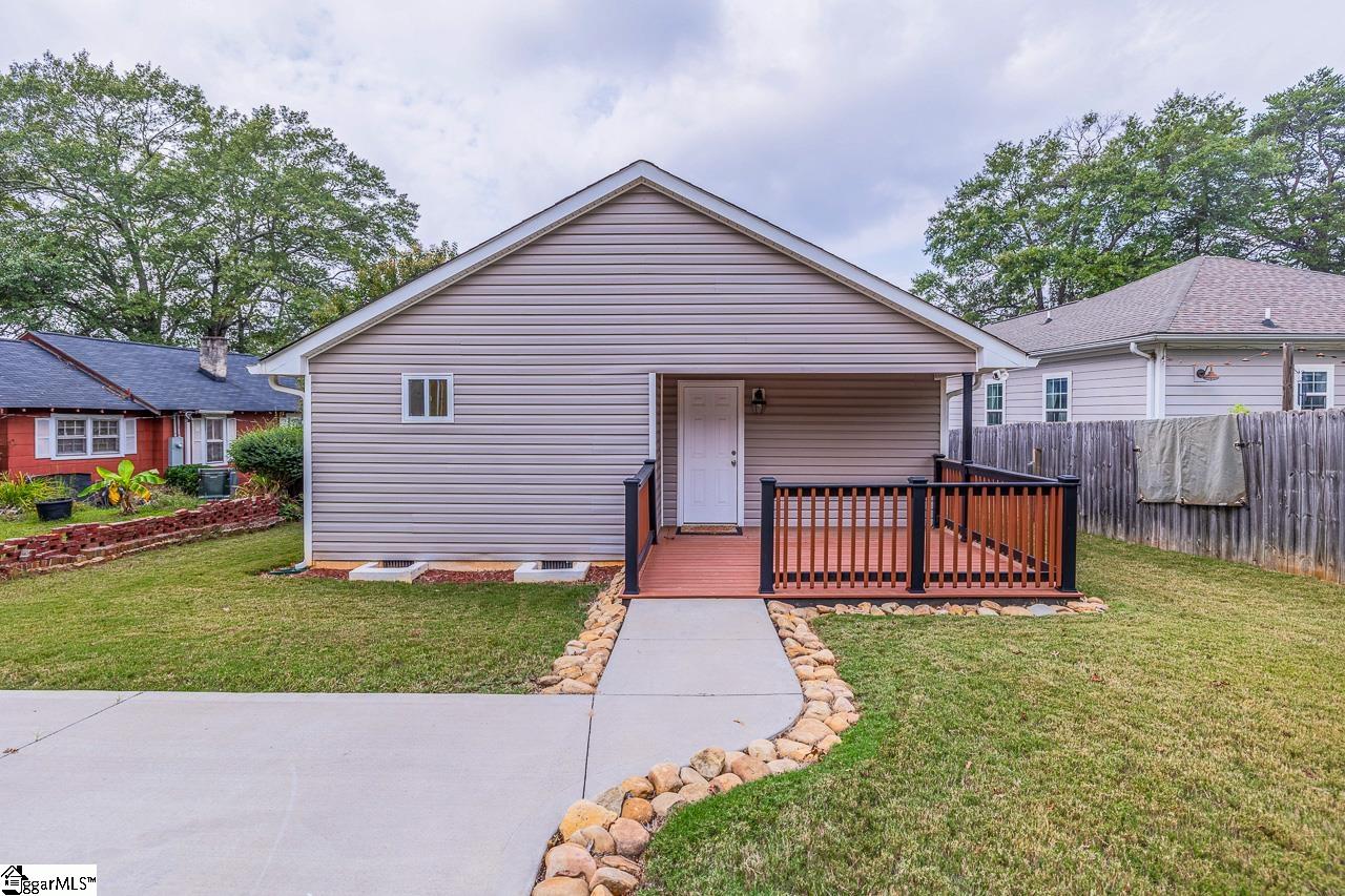 505 Pelham Street Greer, SC 29651 - Photo 32 of 36