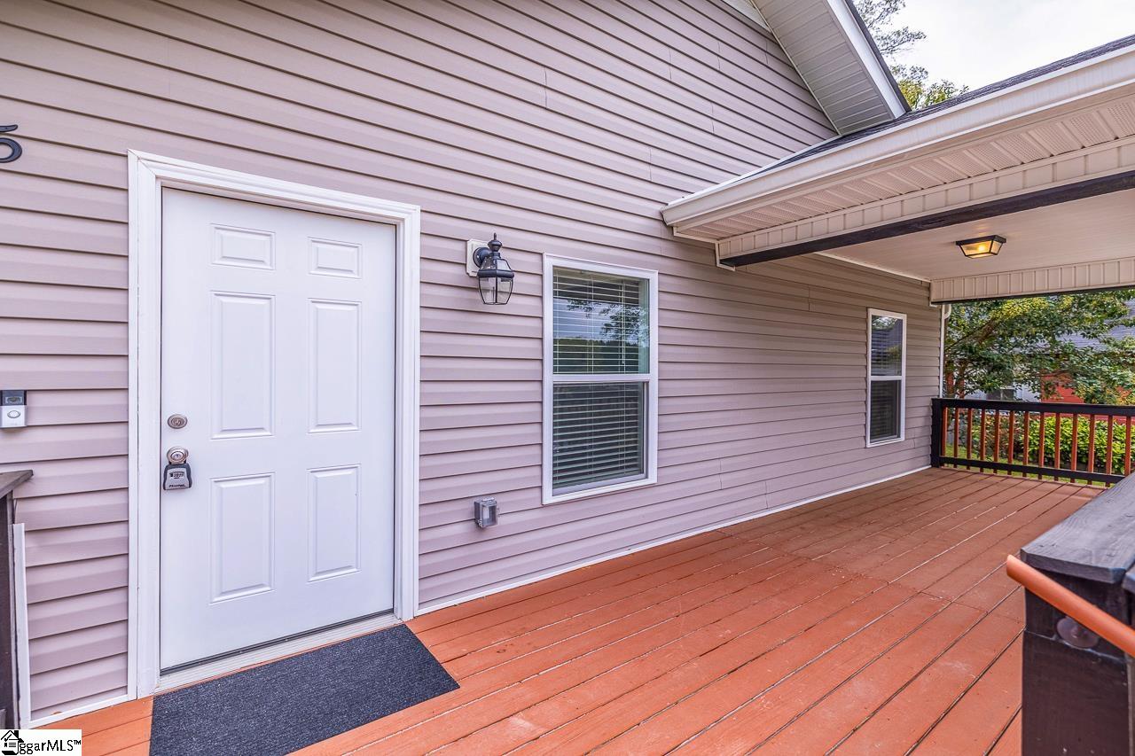 505 Pelham Street Greer, SC 29651 - Photo 5 of 36
