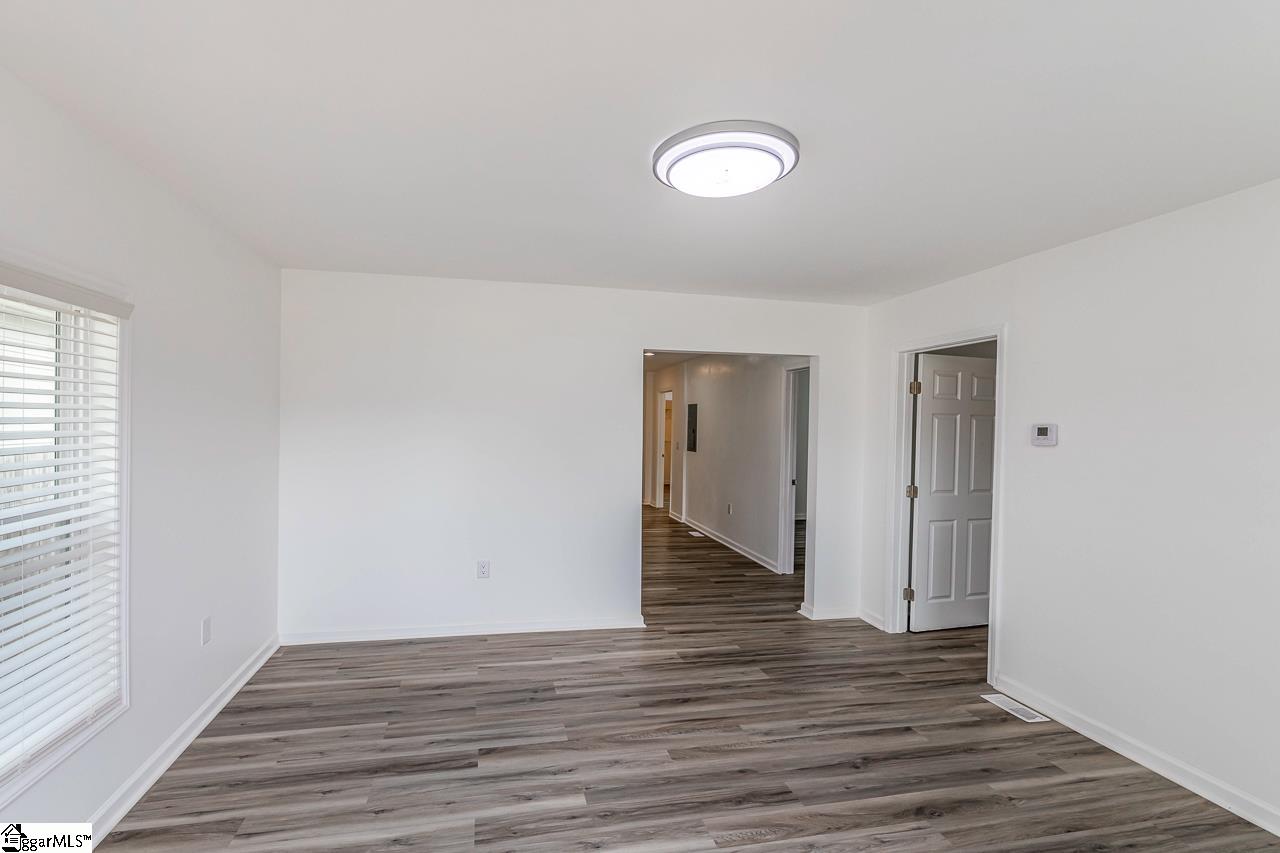 505 Pelham Street Greer, SC 29651 - Photo 9 of 36