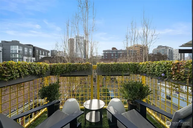 $9,000 | 615 East Pike Street, Unit 402, Seattle, WA 98122