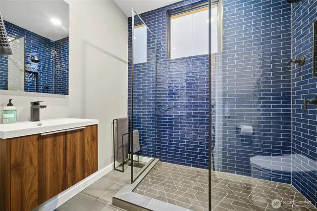 $9,000 | 615 East Pike Street, Unit 402, Seattle, WA 98122