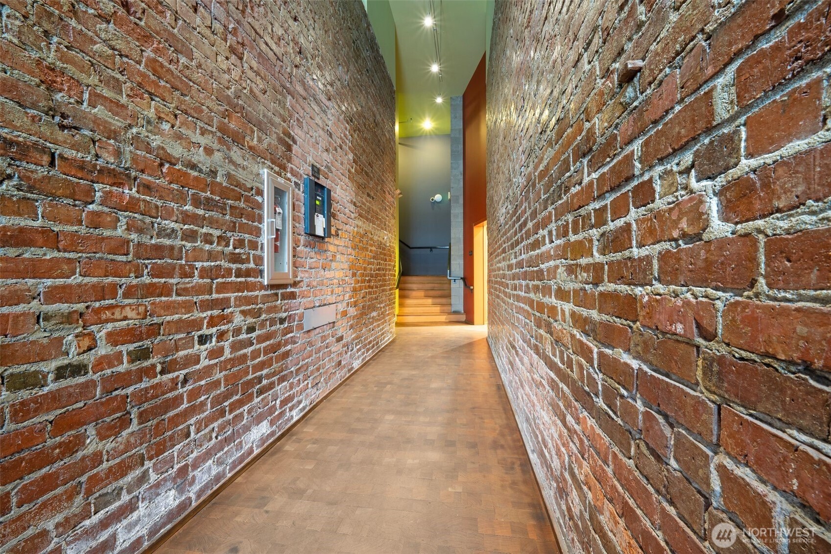 615 East Pike Street, Unit 402 Seattle, WA 98122 - Photo 24 of 31 a view of a pathway