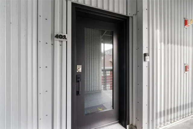 $9,000 | 615 East Pike Street, Unit 402, Seattle, WA 98122